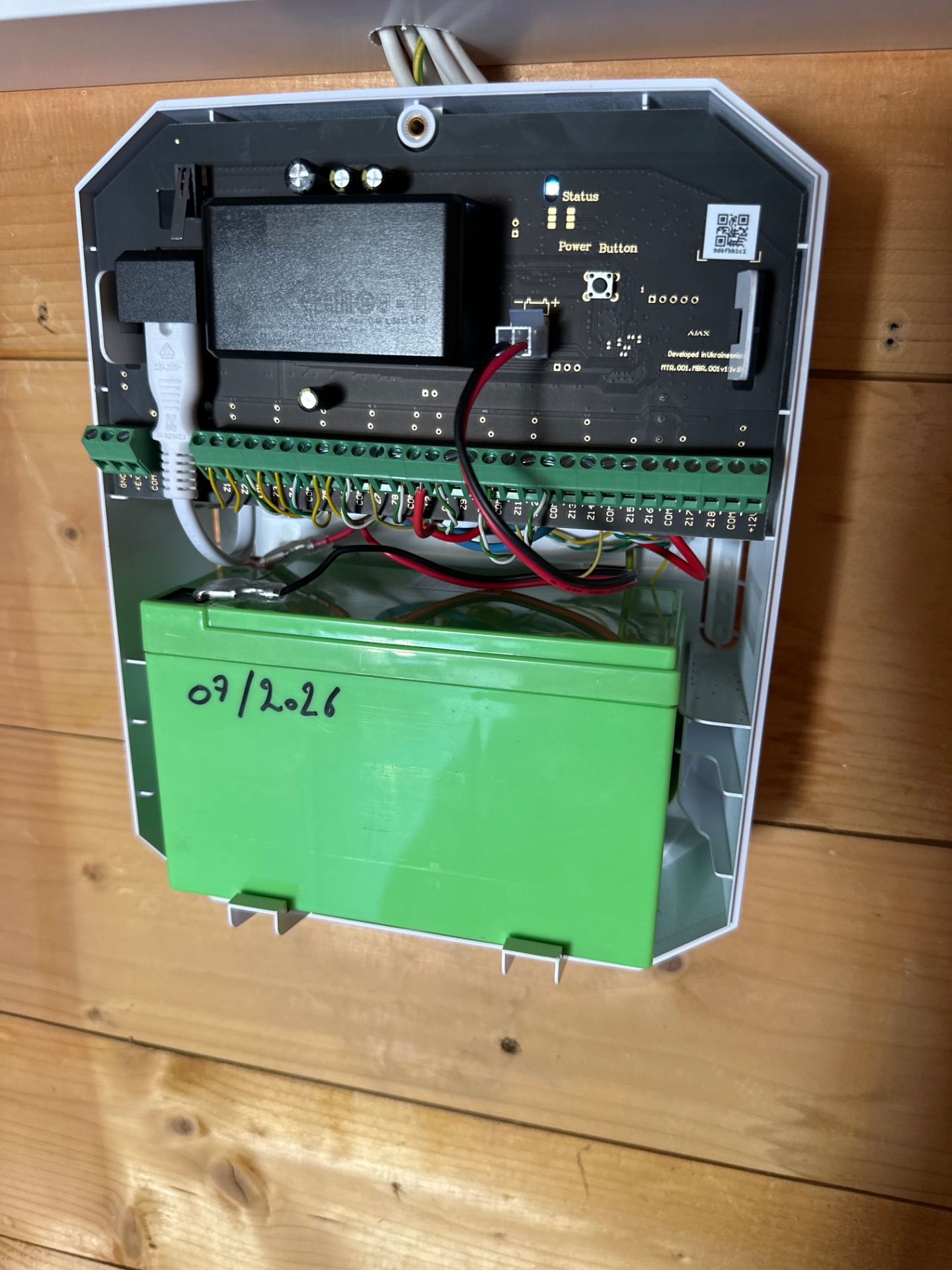 Centrale Ajax Hybrid installée en remplacement d'un système filaire — installation No-Nc ELEC en PACA